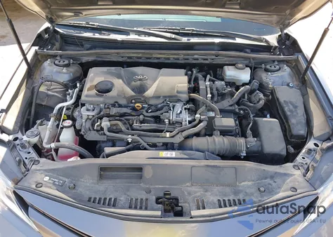 2020 Toyota Camry Le Hybrid z USA, uszkodzony, nr VIN 4T1C31AK1LU525815